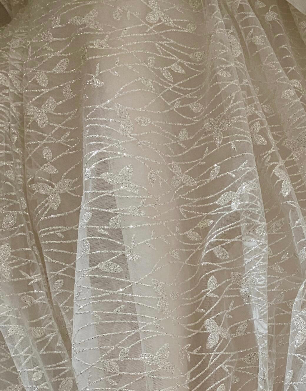 Leonie - Glitzer-Prinzessinnenkleid mit Off Shoulder Ärmeln