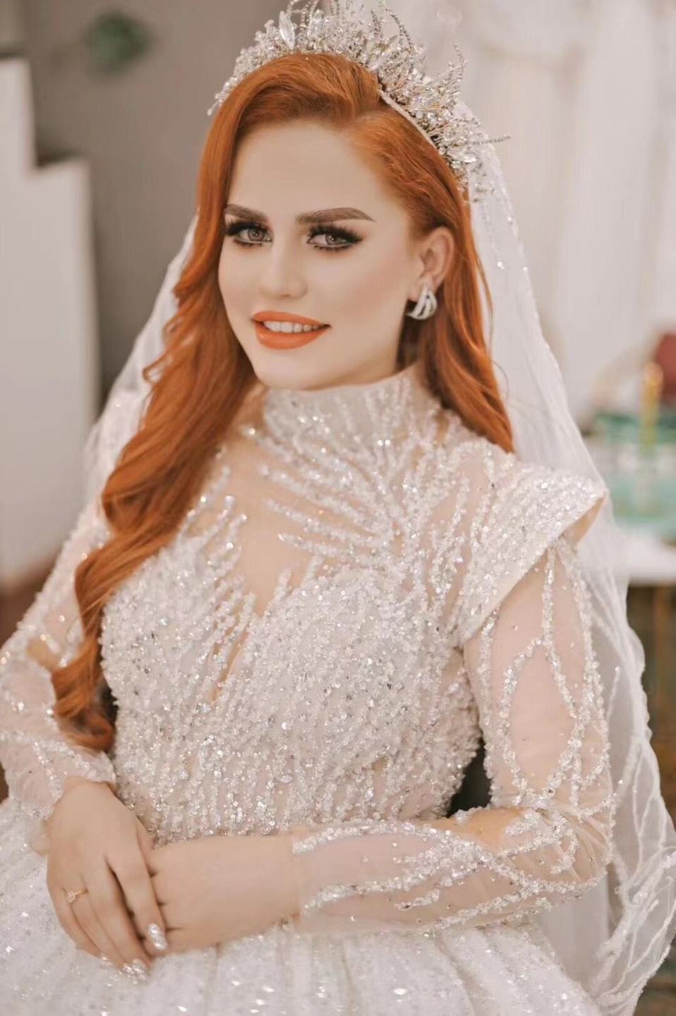 Zahira - Majestätisches Brautkleid mit Glitzer-Details